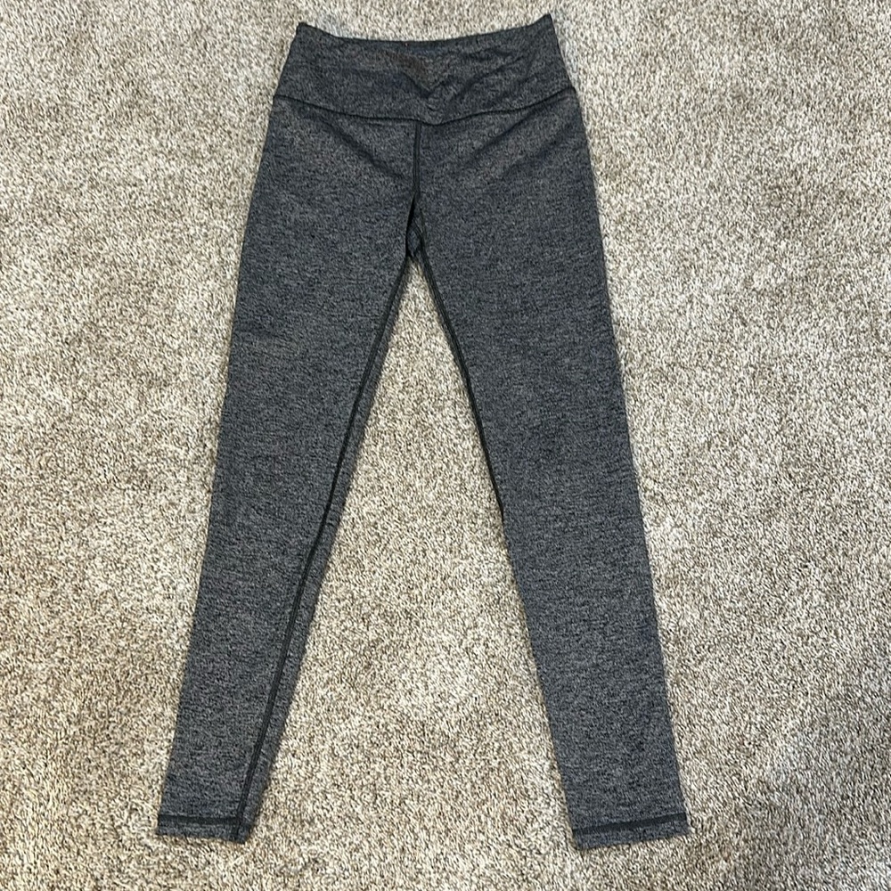 Victoria’s secret VSX Sport “Knockout” Leggings, Size Small, EUC